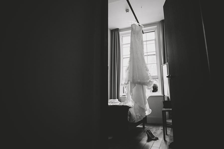artistic wedding photographer