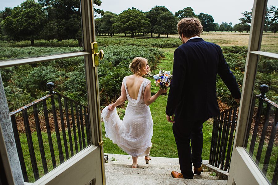 hamptoncourthouse wedding photographer