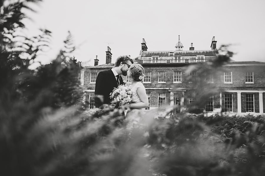 hamptoncourthouse wedding photographer