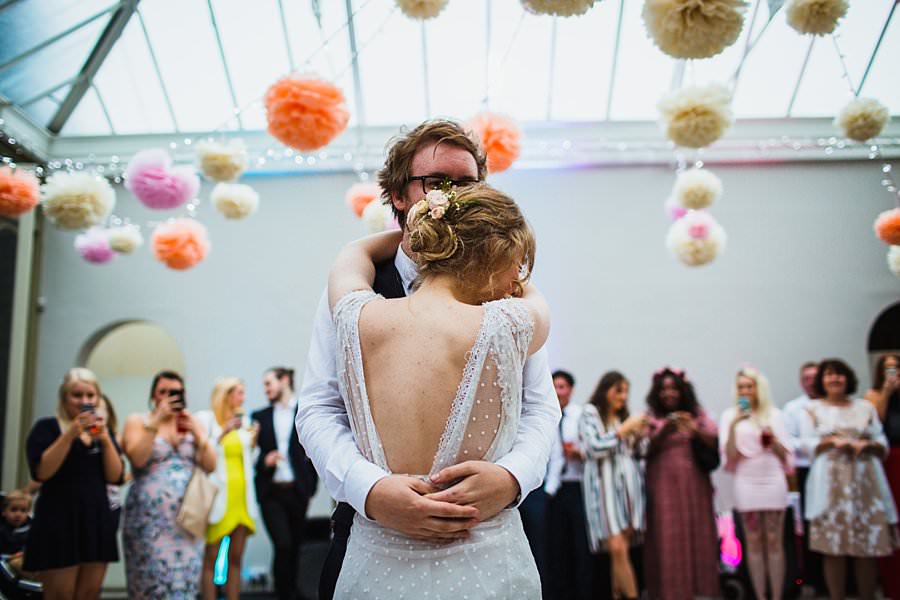 hamptoncourthouse wedding photographer