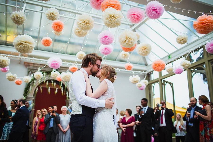 hamptoncourthouse wedding photographer